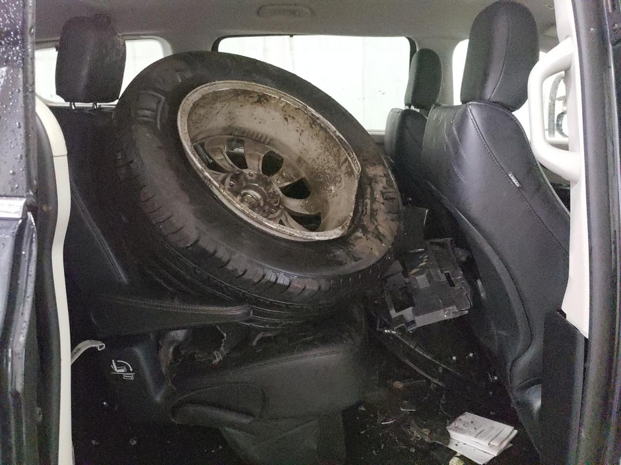 Photo 6 from auction – 2019 CHRYSLER PACIFICA T with VIN 2C4RC1BG1KR589017