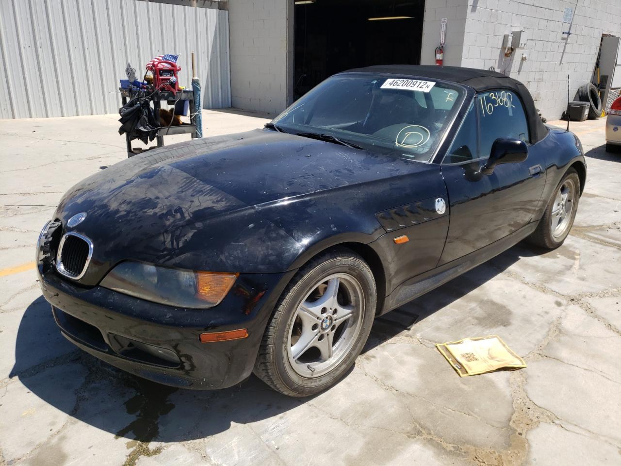 Photo 2 from auction – 1998 BMW Z3 1.9 with VIN 4USCH7327WLD15362