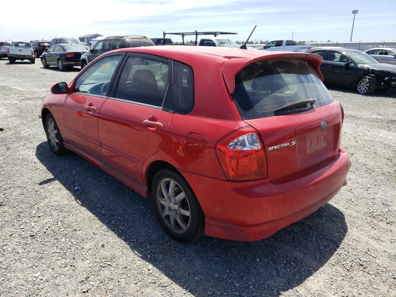 Photo 3 from auction – 2006 KIA SPECTRA5 with VIN KNAFE162765205334