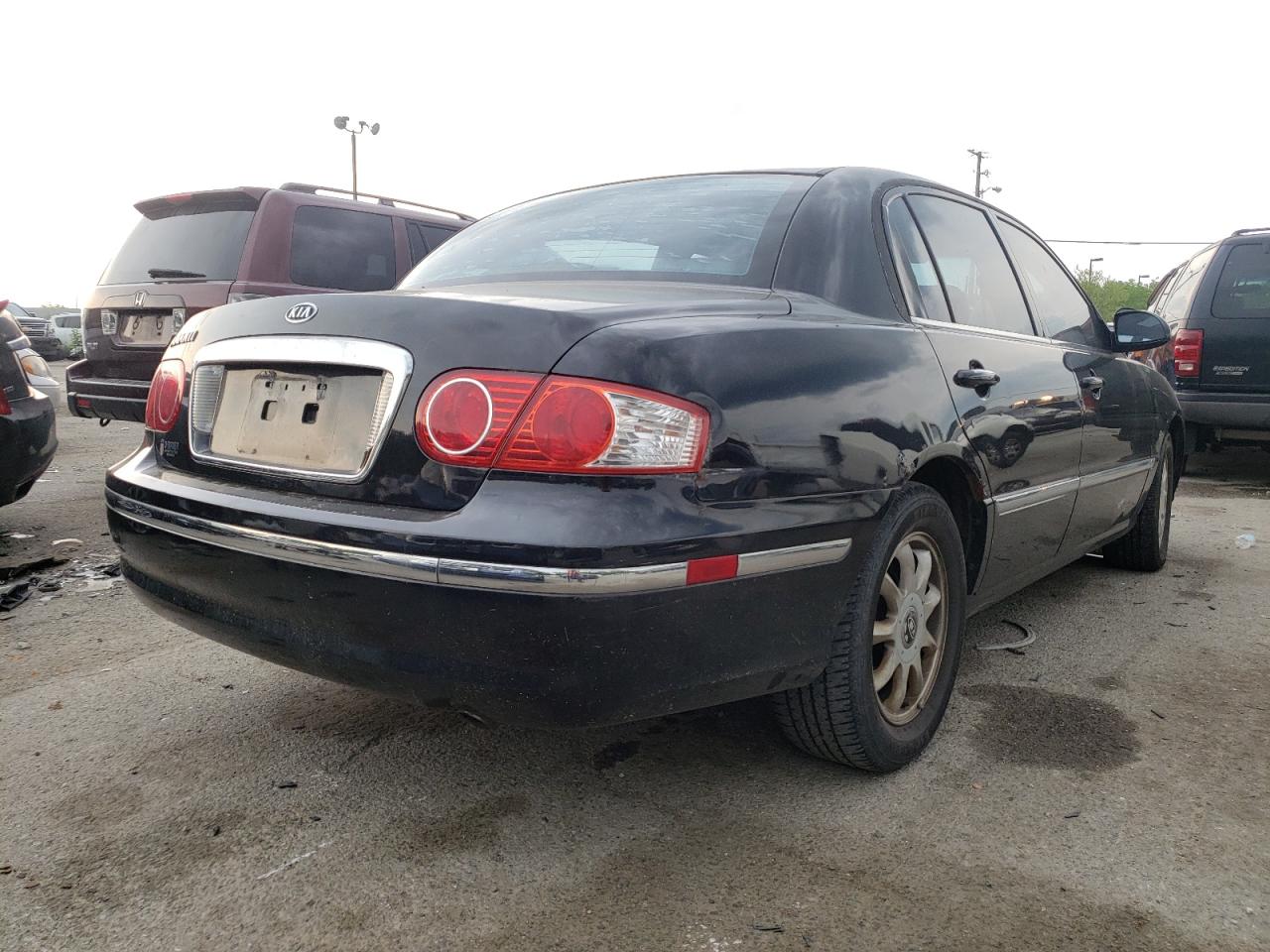 Photo 4 from auction – 2004 KIA AMANTI with VIN KNALD124445049103