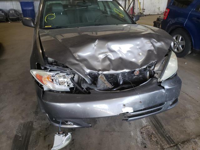 Photo 9 from auction – 2004 TOYOTA CAMRY LE with VIN 4T1BF30K04U568110