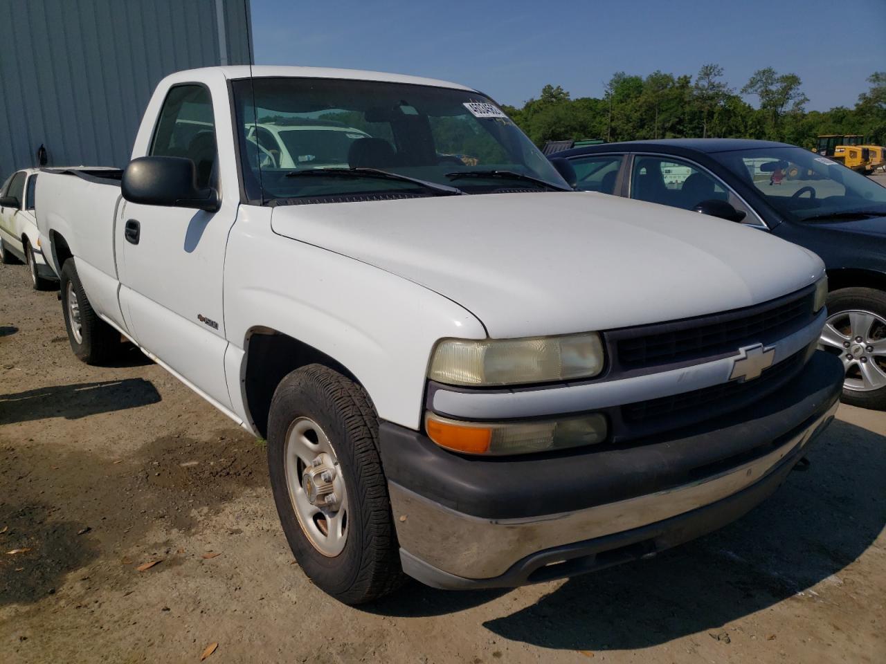 CHEVROLET SILVERADO 1999 with VIN 1GCEC14W0XE237568 - Photo from auction