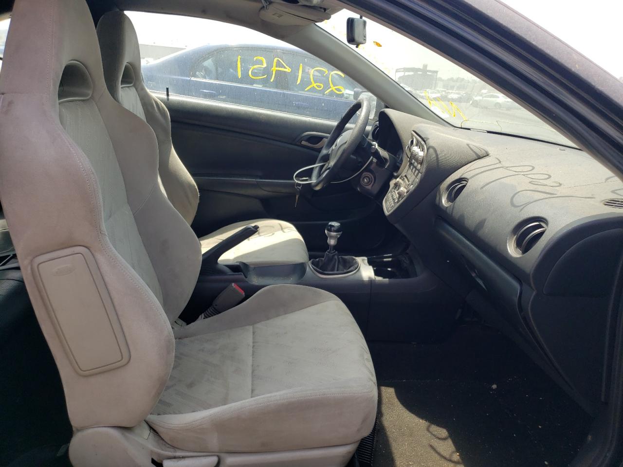 Photo 5 from auction – 2002 ACURA RSX TYPE-S with VIN JH4DC53092C004081
