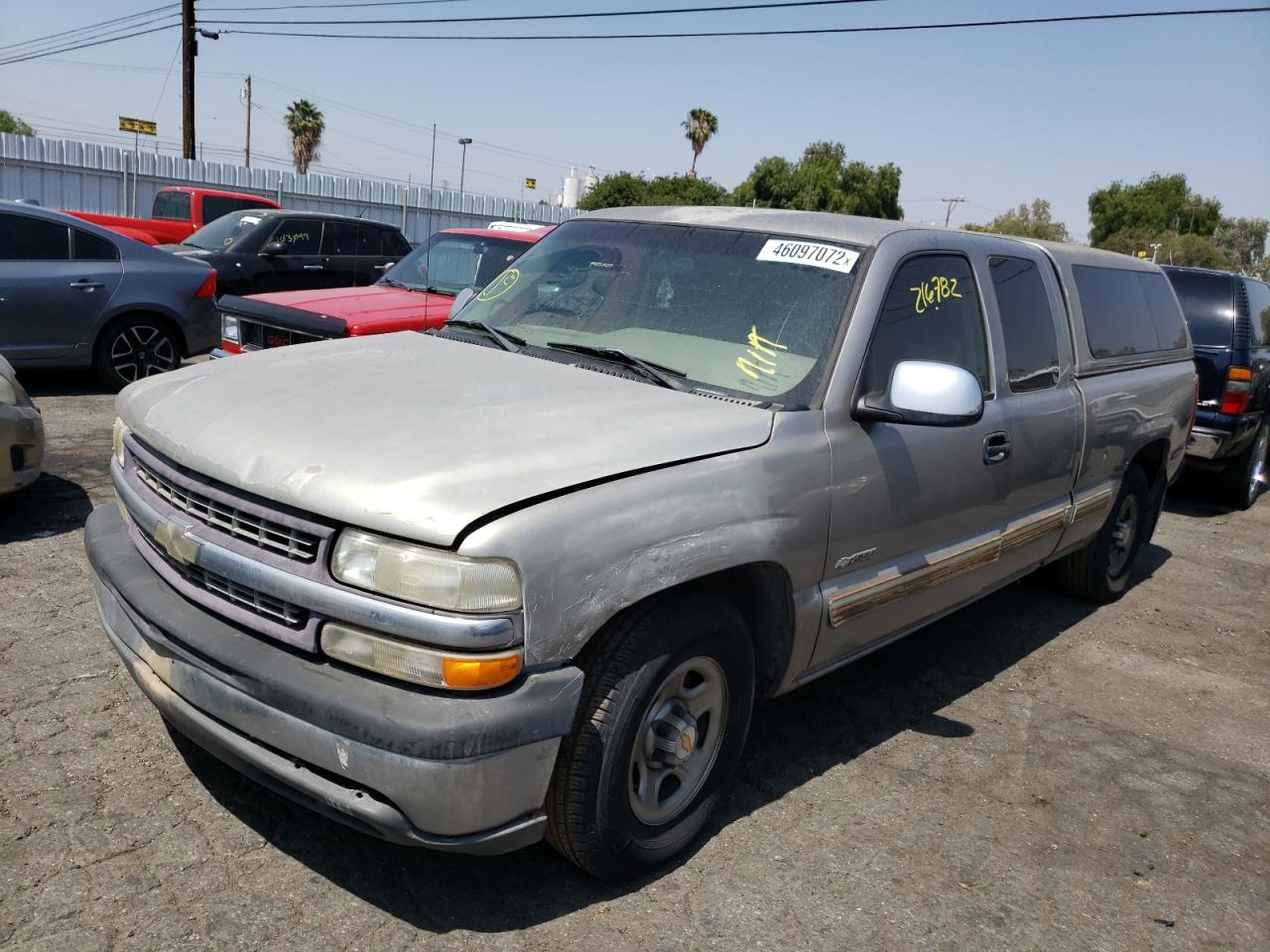 Photo 15 from auction – 2001 CHEVROLET SILVERADO with VIN 1GCEC19VX1Z156447