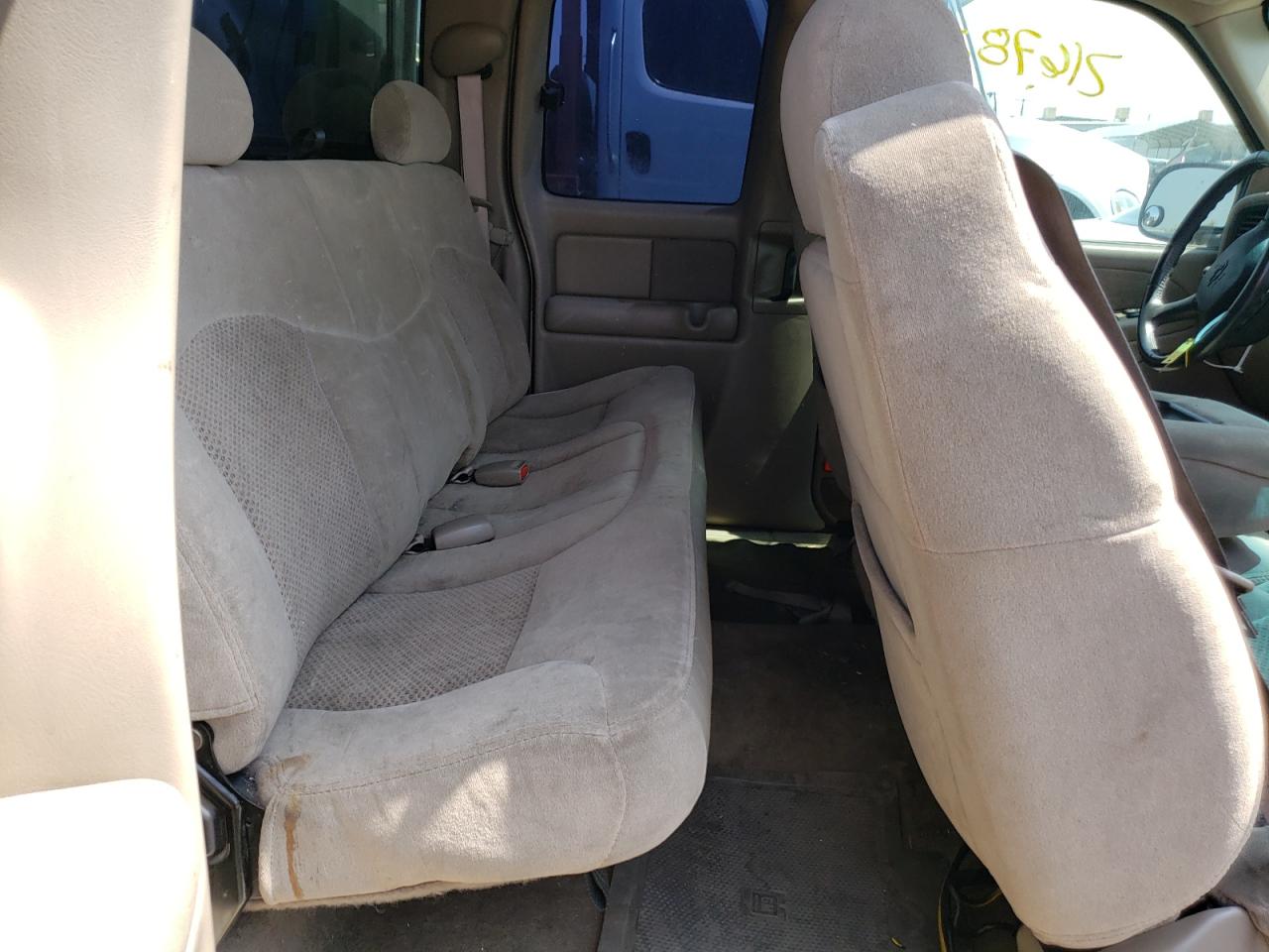 Photo 18 from auction – 2001 CHEVROLET SILVERADO with VIN 1GCEC19VX1Z156447