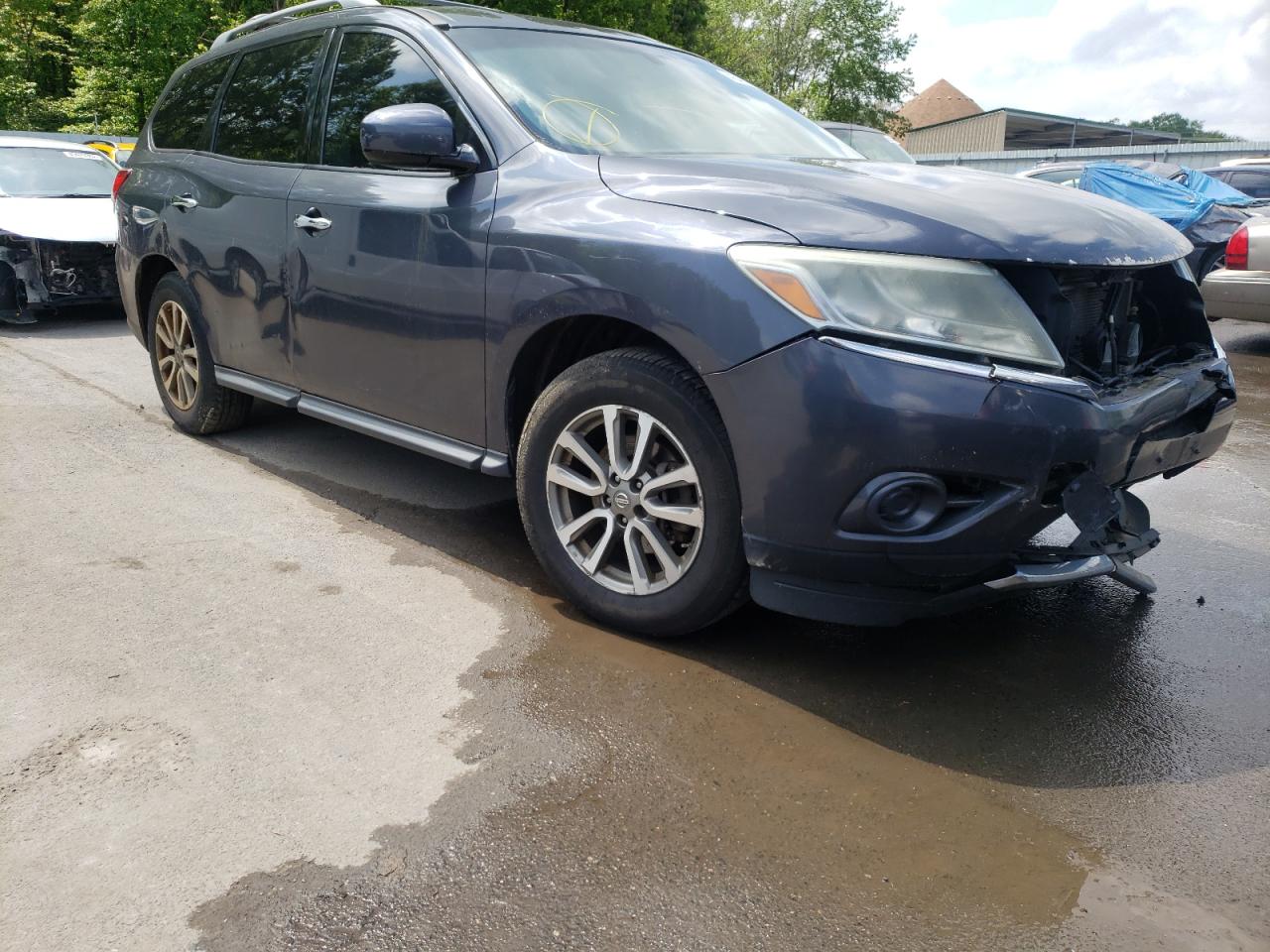 NISSAN PATHFINDER 2013 with VIN 5N1AR2MM4DC618568 - Photo from auction