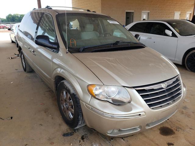 CHRYSLER TOWN & COU 2005 with VIN 2C8GP64L45R245025 - Photo from auction