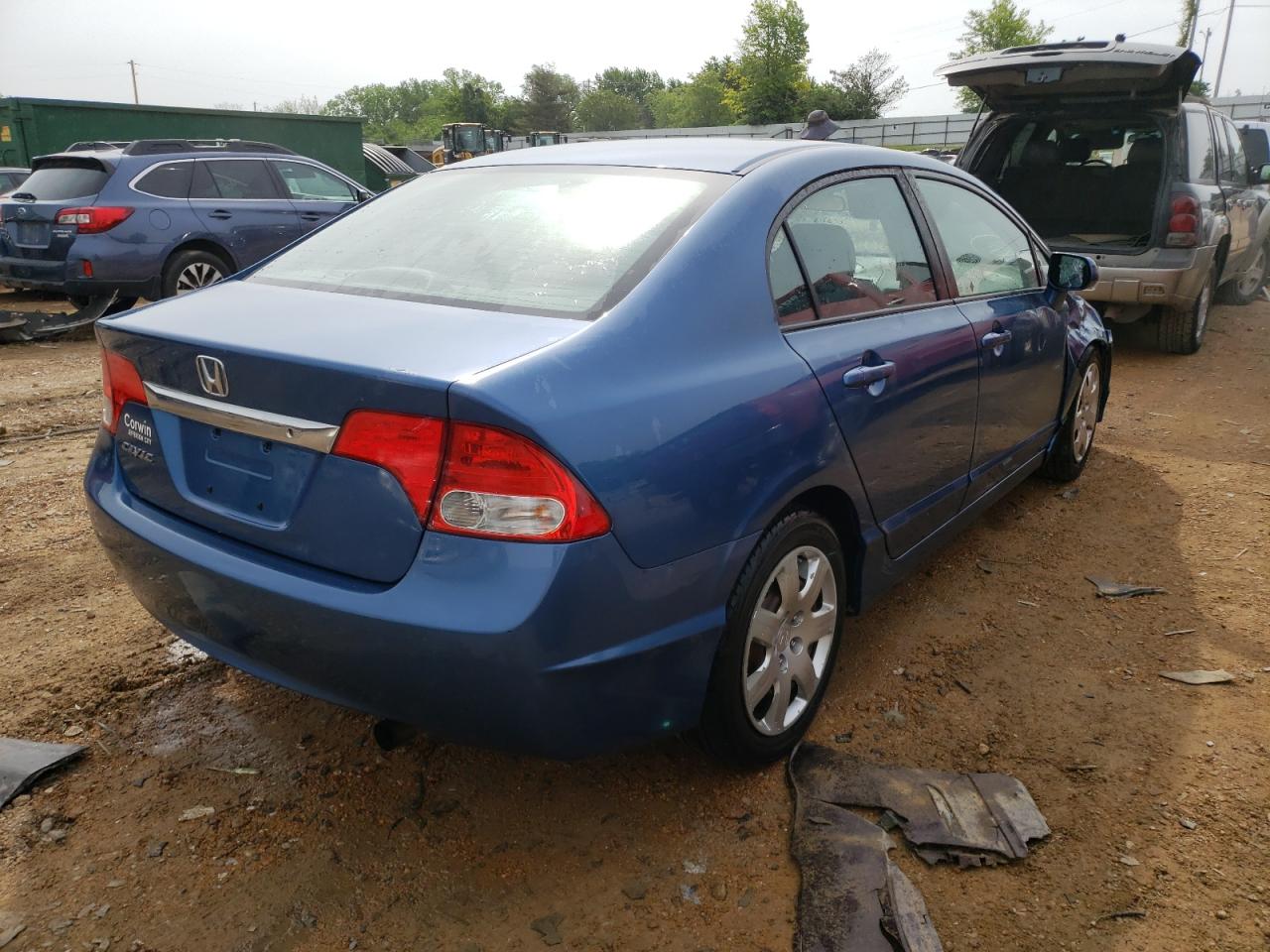 Photo 4 from auction – 2011 HONDA CIVIC LX with VIN 19XFA1F58BE047769
