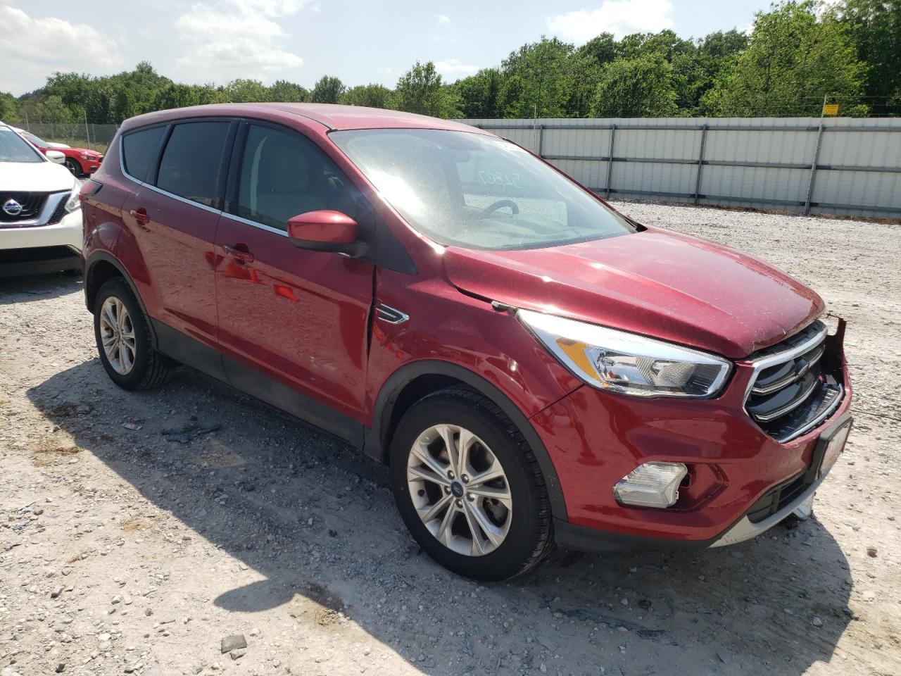 Photo 1 from auction – 2019 FORD ESCAPE SE with VIN 1FMCU0G95KUB33947