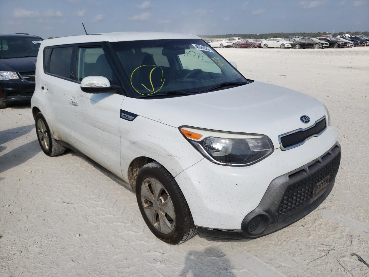 KIA SOUL 2015 with VIN KNDJN2A27F7801199 - Photo from auction
