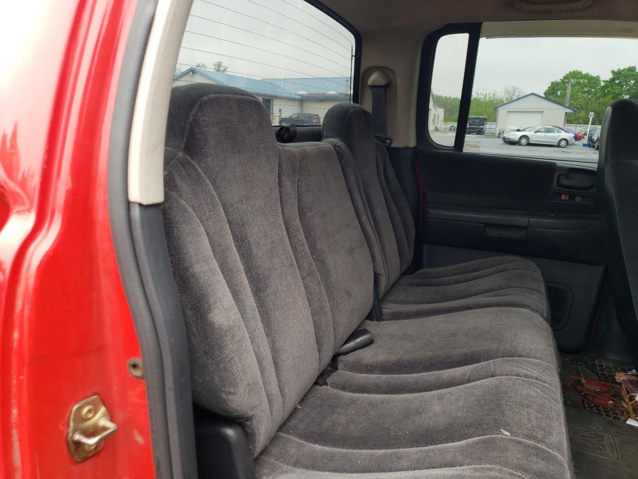 Photo 6 from auction – 2001 DODGE DAKOTA QUA with VIN 1B7HG2AN31S313277