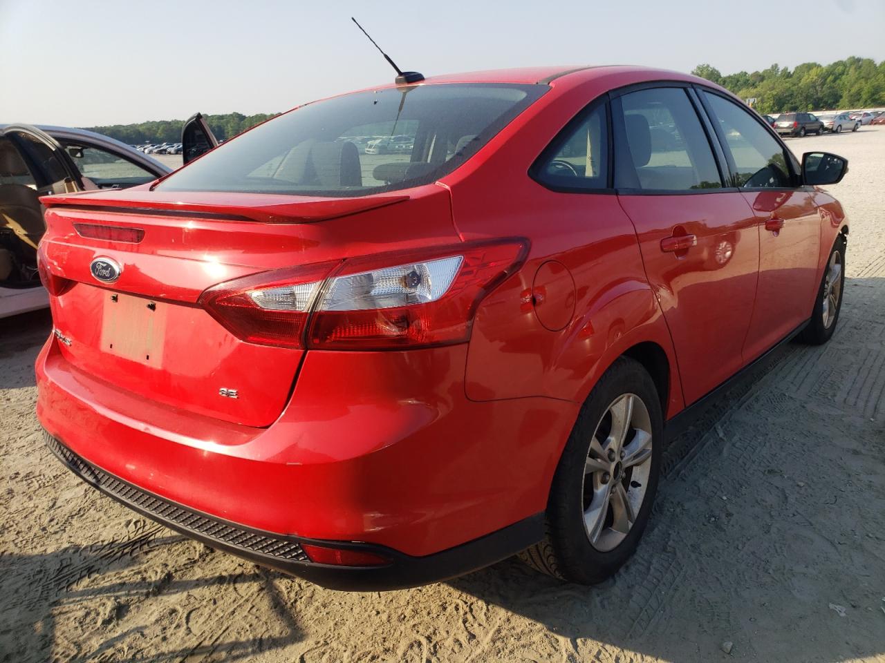 Photo 4 from auction – 2012 FORD FOCUS SE with VIN 1FAHP3F2XCL242795