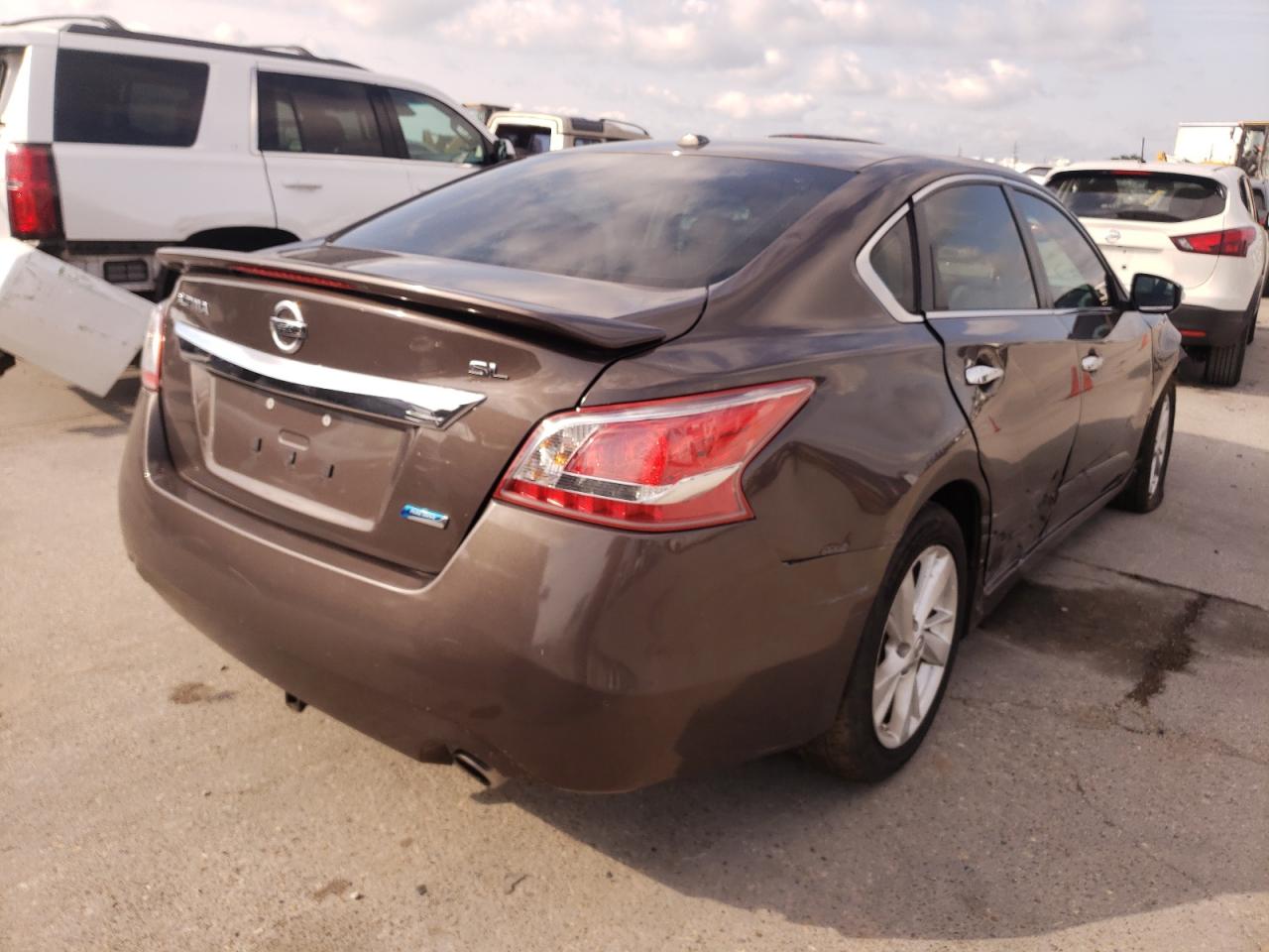Photo 4 from auction – 2013 NISSAN ALTIMA 2.5 with VIN 1N4AL3AP5DN461914