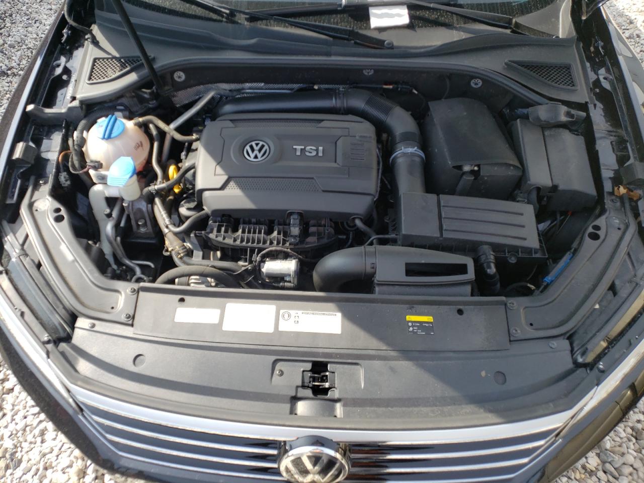 Photo 7 from auction – 2017 VOLKSWAGEN PASSAT SEL with VIN 1VWCT7A34HC065267