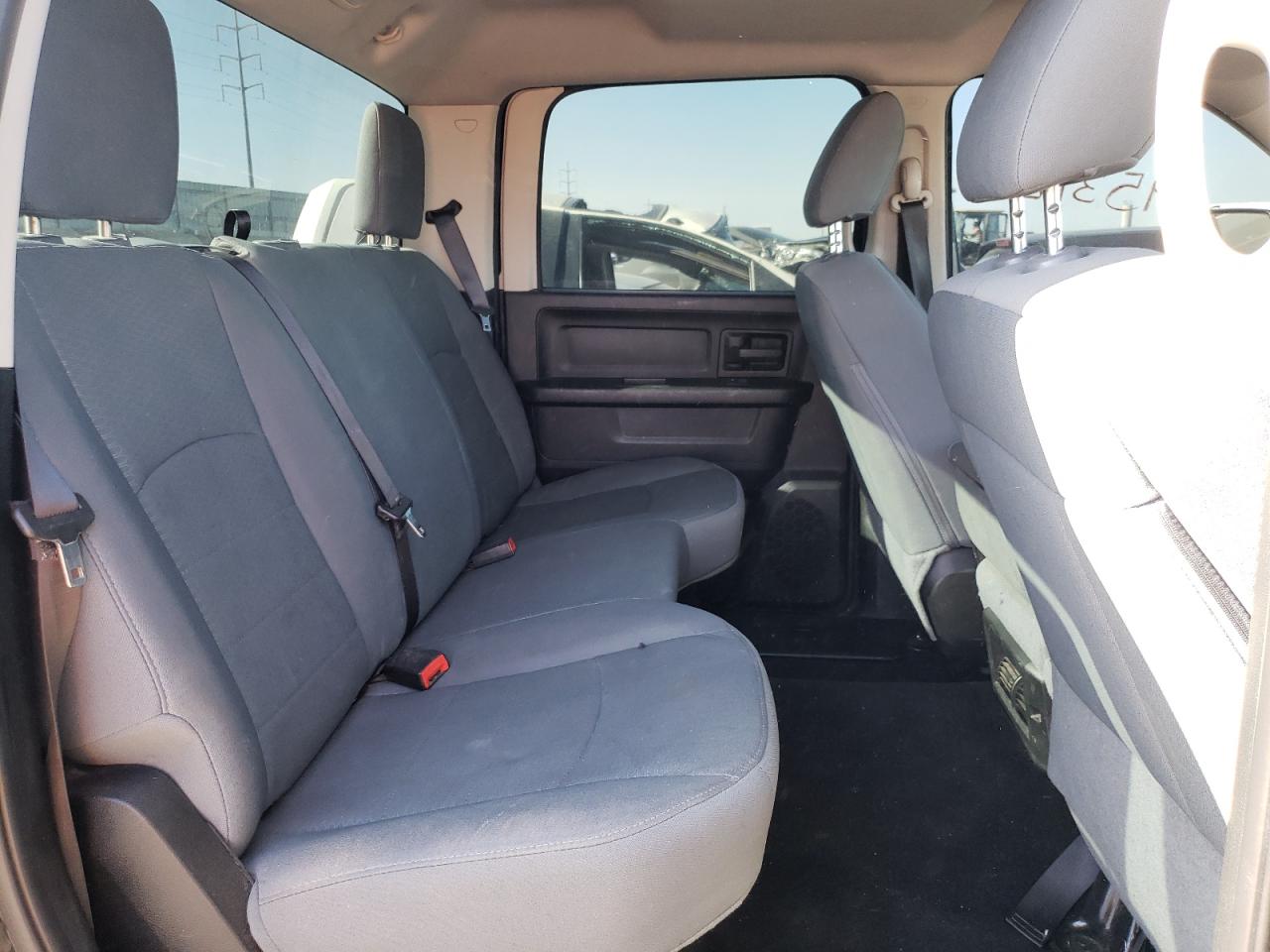 Photo 6 from auction – 2015 RAM 2500 ST with VIN 3C6UR5CJ2FG665275