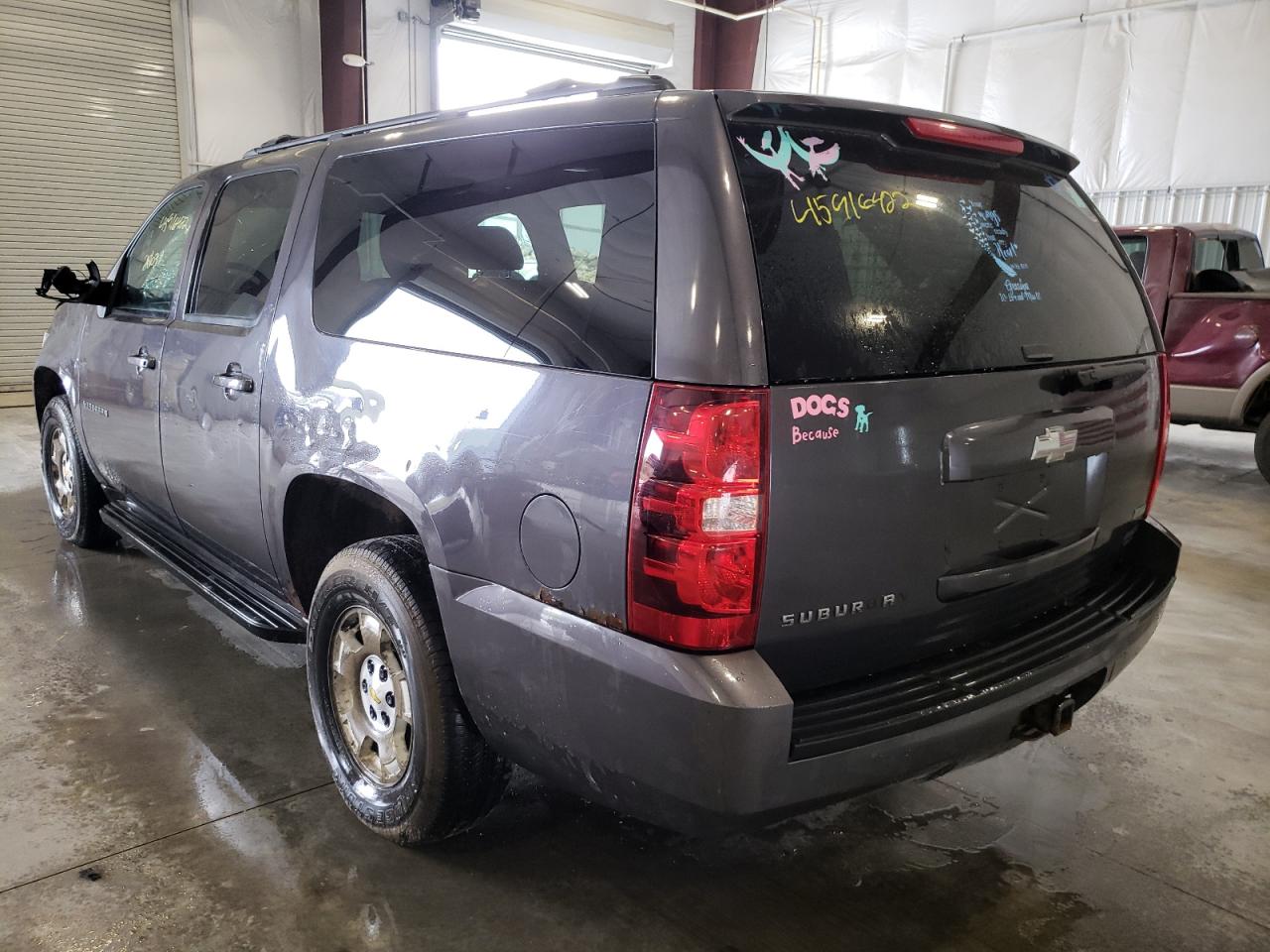 Photo 3 from auction – 2011 CHEVROLET SUBURBAN K with VIN 1GNSKHE34BR224592
