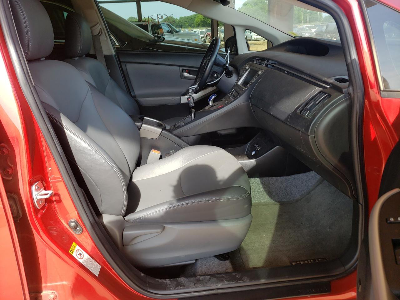 Zdjęcie 5 z aukcji – 2015 TOYOTA PRIUS z VIN JTDKN3DU3F1880574