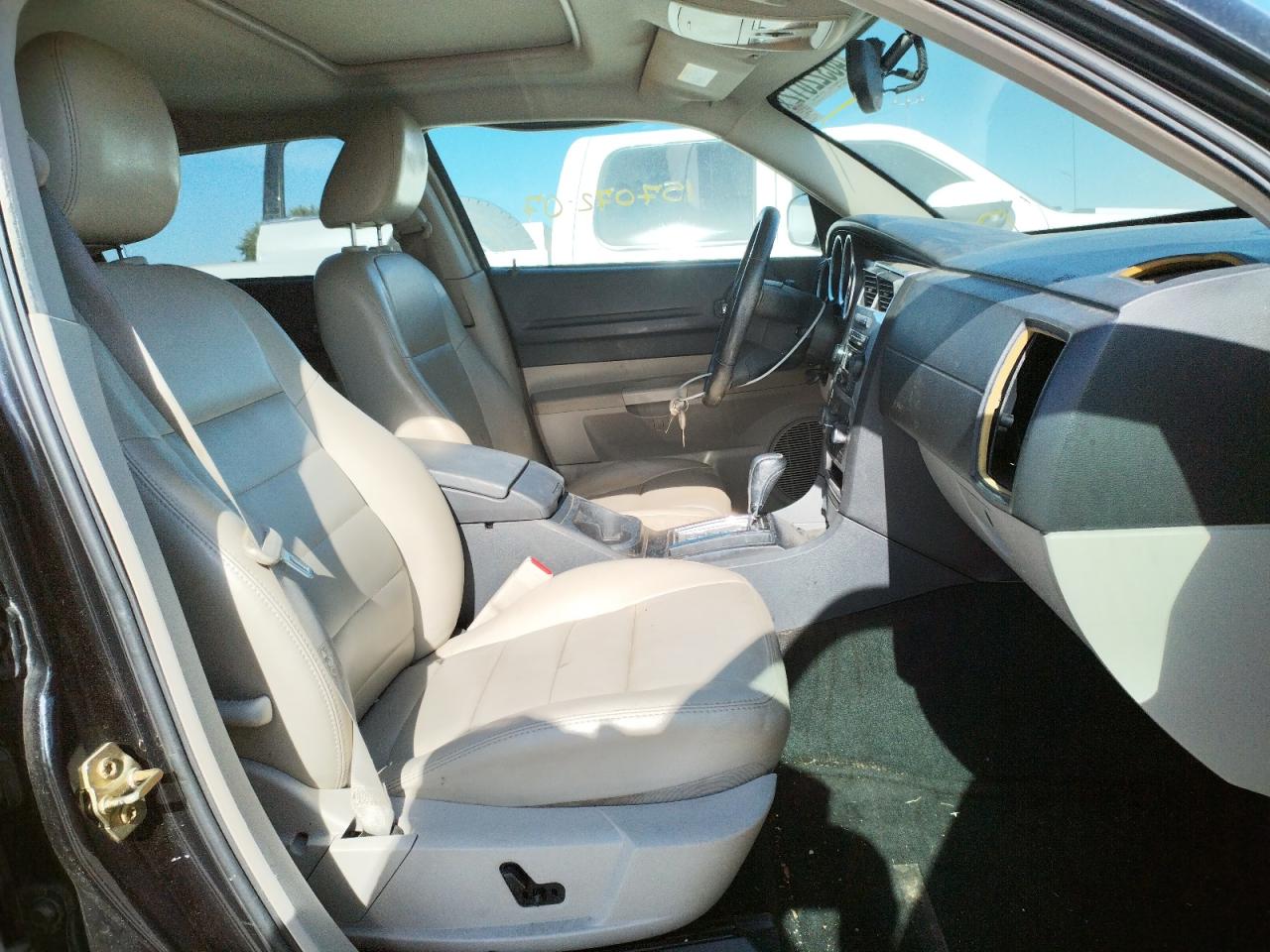 Photo 5 from auction – 2007 DODGE MAGNUM SXT with VIN 2D4FV47V07H615130