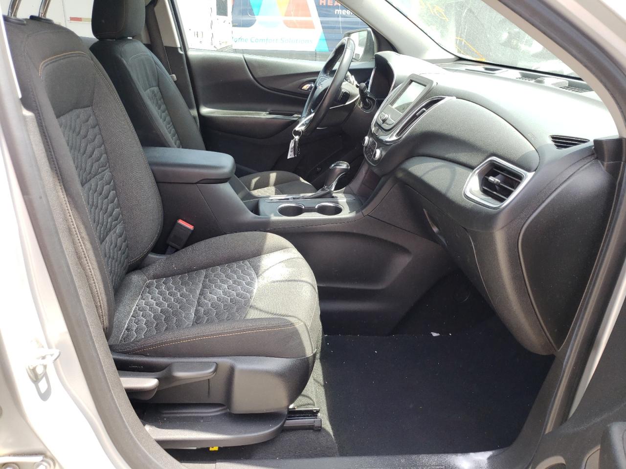 Photo 5 from auction – 2019 CHEVROLET EQUINOX LT with VIN 2GNAXJEV7K6275313