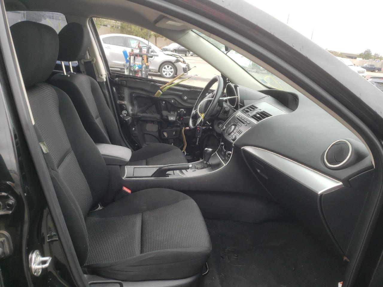 Photo 5 from auction – 2012 MAZDA 3 I with VIN JM1BL1V85C1557697