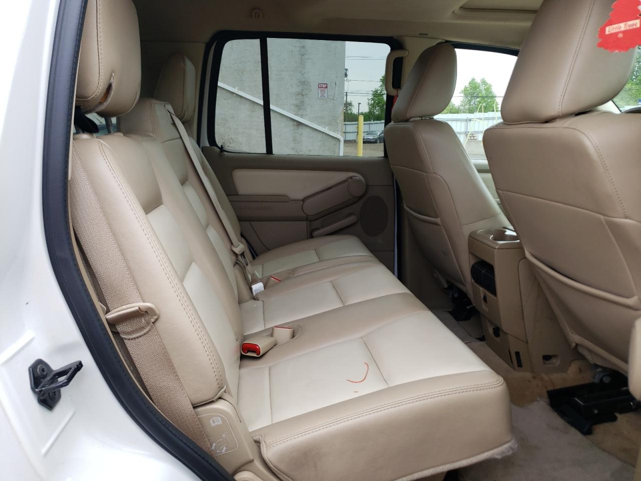 Photo 6 from auction – 2010 FORD EXPLORER E with VIN 1FMEU7EE4AUA94722
