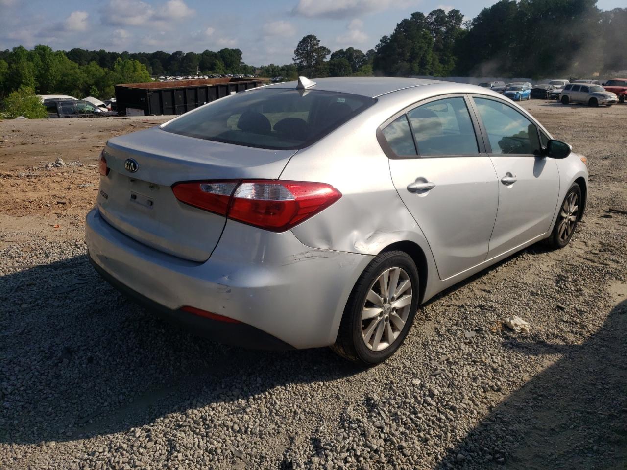 Photo 4 from auction – 2016 KIA FORTE LX with VIN KNAFX4A6XG5439619