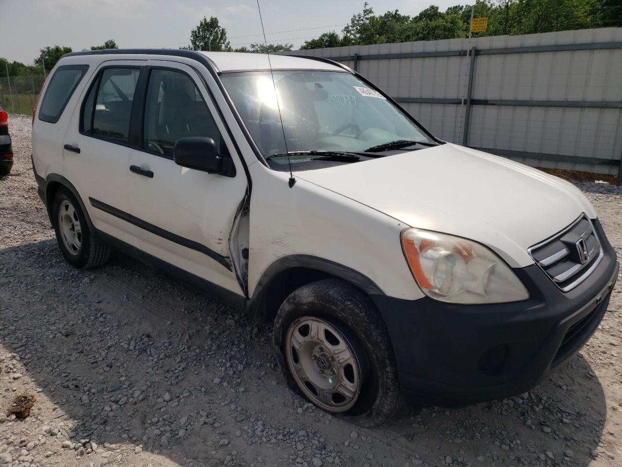 HONDA CR-V LX 2005 with VIN JHLRD78535C058035 - Photo from auction