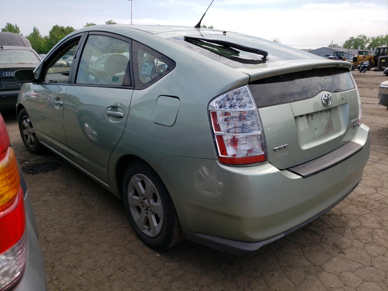 Photo 3 from auction – 2008 TOYOTA PRIUS with VIN JTDKB20U887775201