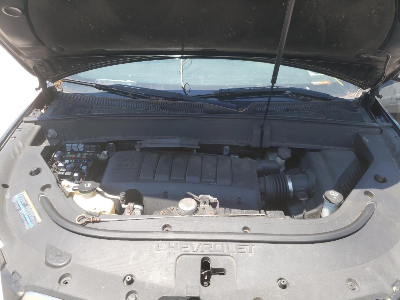 Photo 9 from auction – 2010 CHEVROLET TRAVERSE L with VIN 1GNLRFED7AJ203472