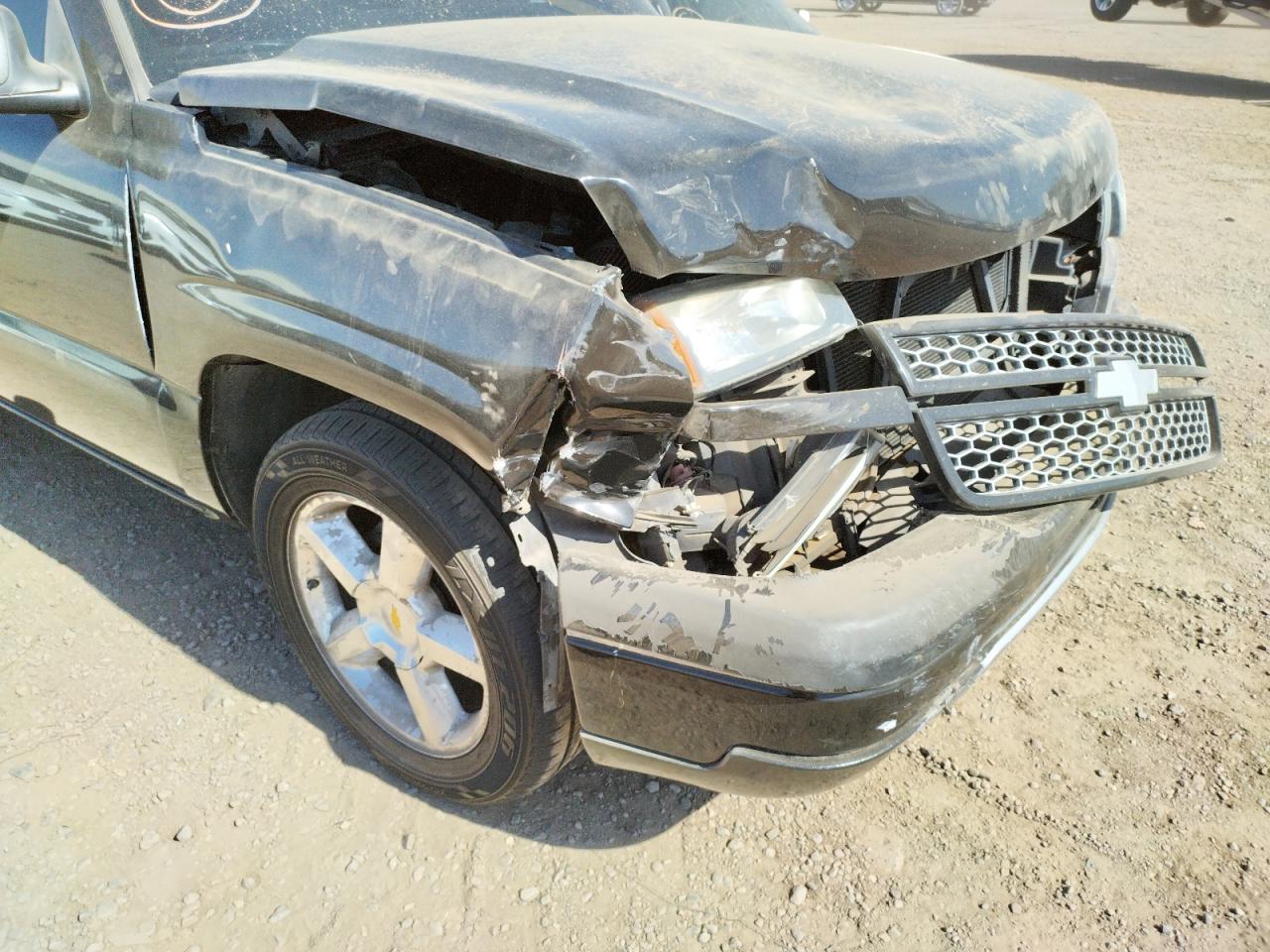 Photo 9 from auction – 2004 CHEVROLET SILVERADO with VIN 1GCEC14V44Z179072