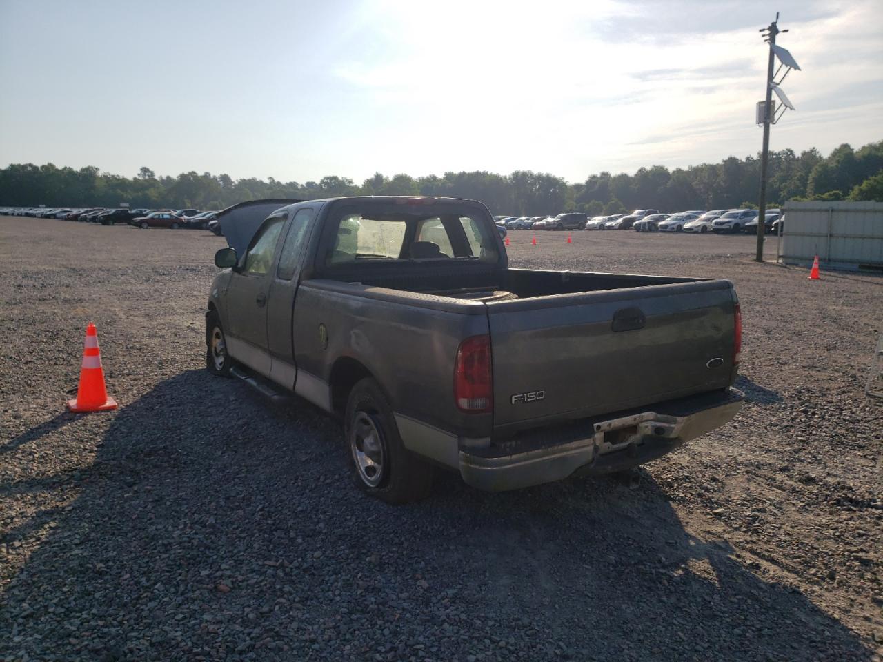 Photo 3 from auction – 2003 FORD F150 with VIN 1FTRX17273NB71920