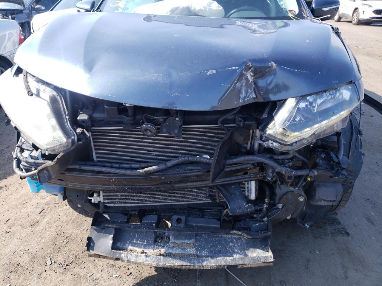 Photo 9 from auction – 2014 NISSAN ROGUE S with VIN 5N1AT2MK4EC840092