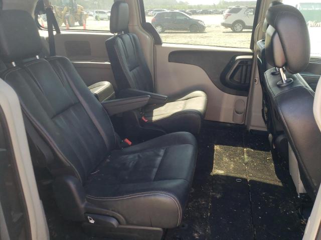 Photo 6 from auction – 2016 CHRYSLER TOWN & COU with VIN 2C4RC1BG6GR101378