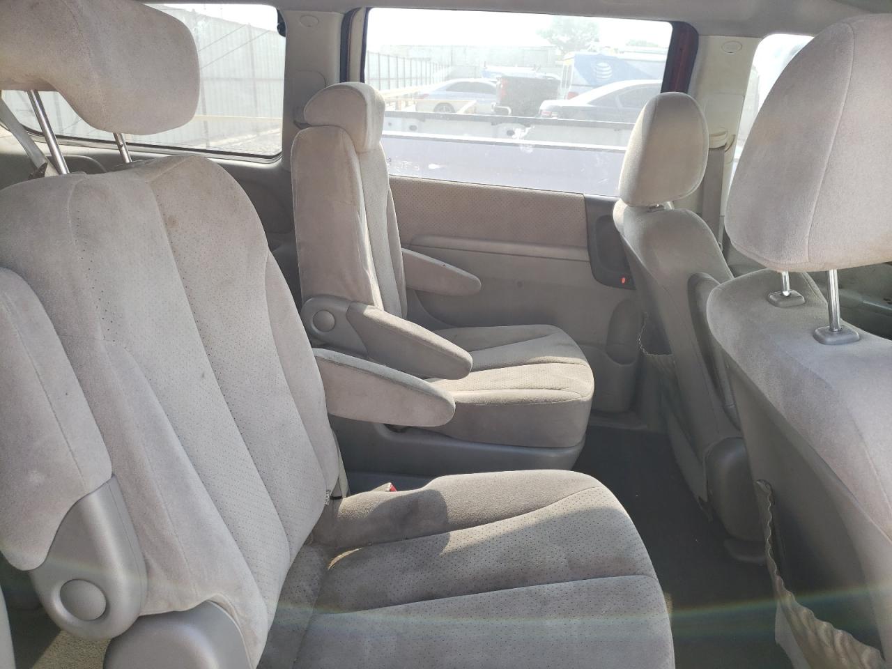 Photo 6 from auction – 2008 HYUNDAI ENTOURAGE with VIN KNDMC233286047596