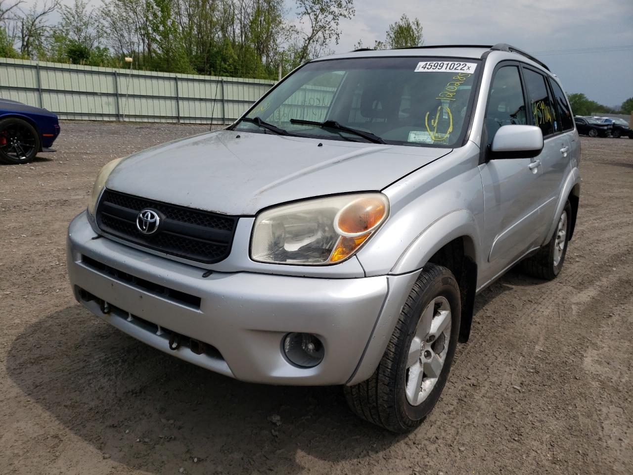 Photo 2 from auction – 2004 TOYOTA RAV4 with VIN JTEHD20V840014583