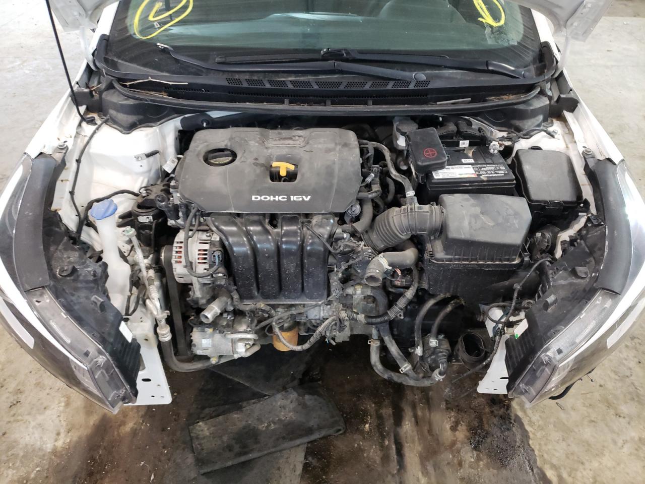 Photo 7 from auction – 2017 KIA FORTE LX with VIN 3KPFK4A75HE086948
