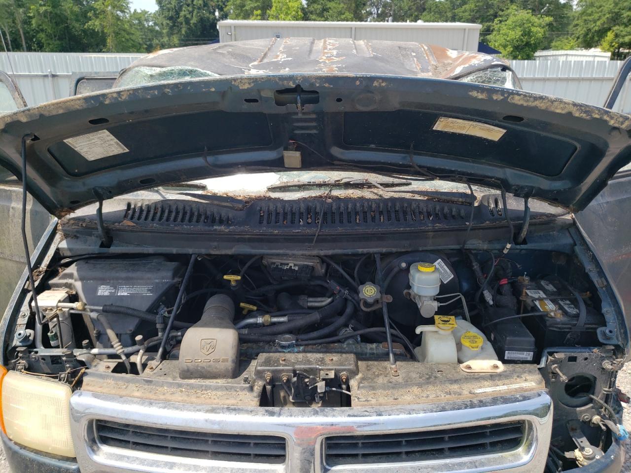 Photo 12 from auction – 2001 DODGE RAM WAGON with VIN 2B5WB35Z31K549598