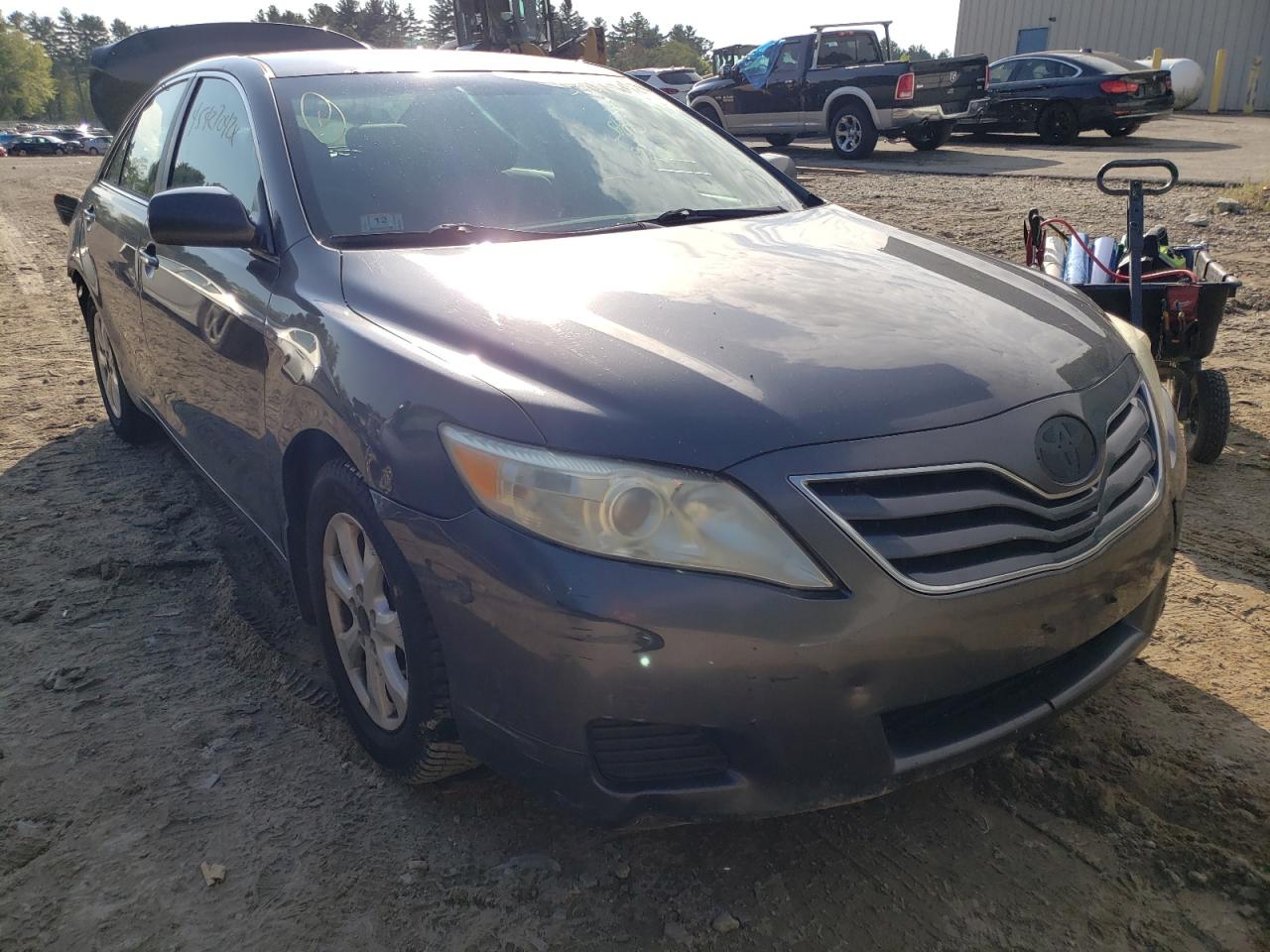 TOYOTA CAMRY BASE 2011 with VIN 4T4BF3EKXBR186730 - Photo from auction