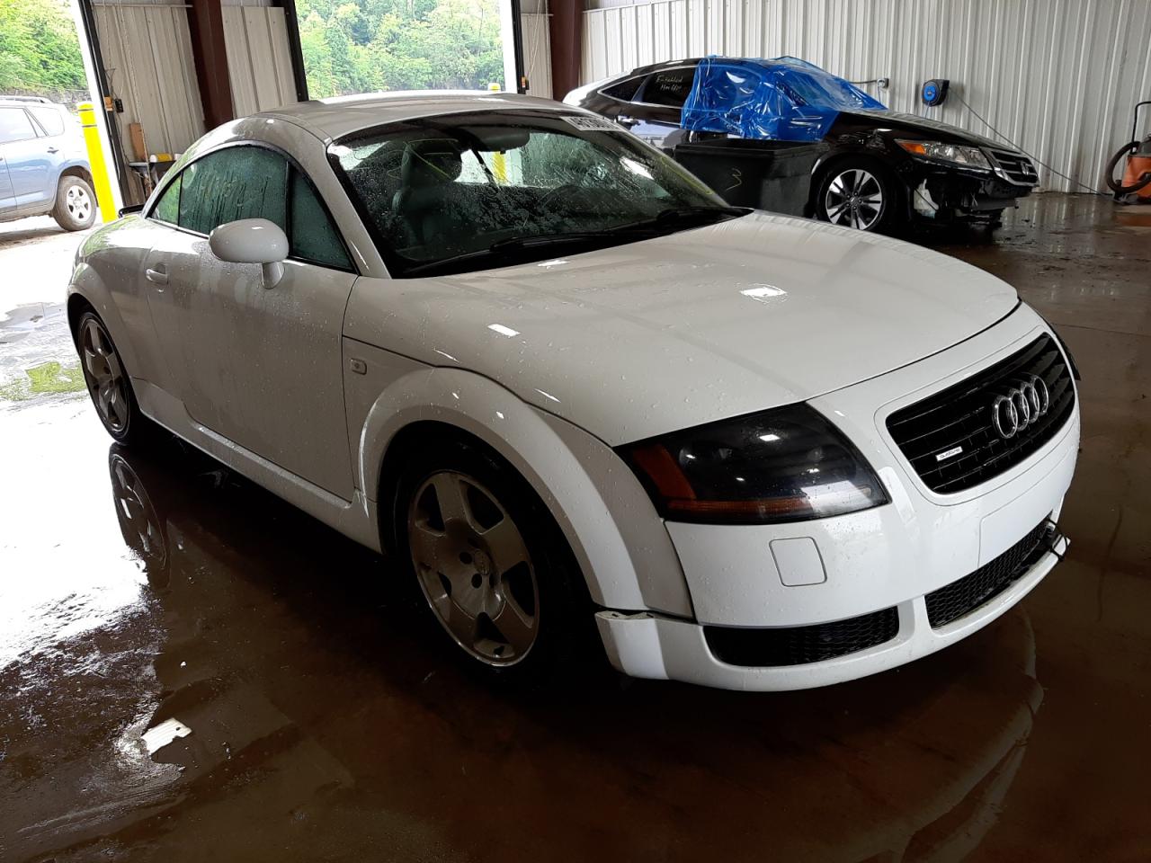 AUDI TT QUATTRO 2002 with VIN TRUWT28N921011711 - Photo from auction