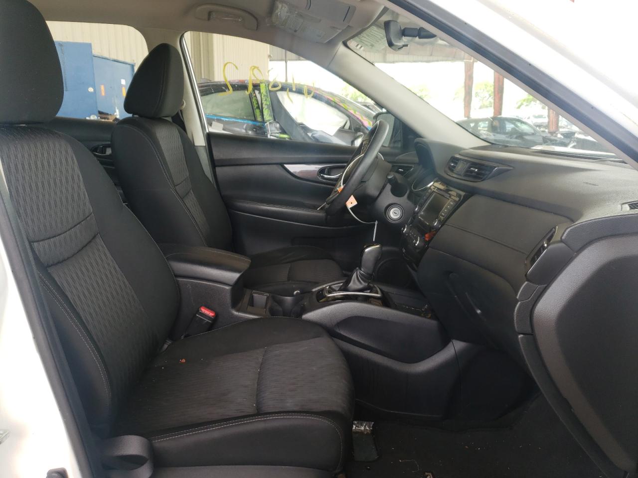 Photo 5 from auction – 2018 NISSAN ROGUE S with VIN KNMAT2MT6JP571836