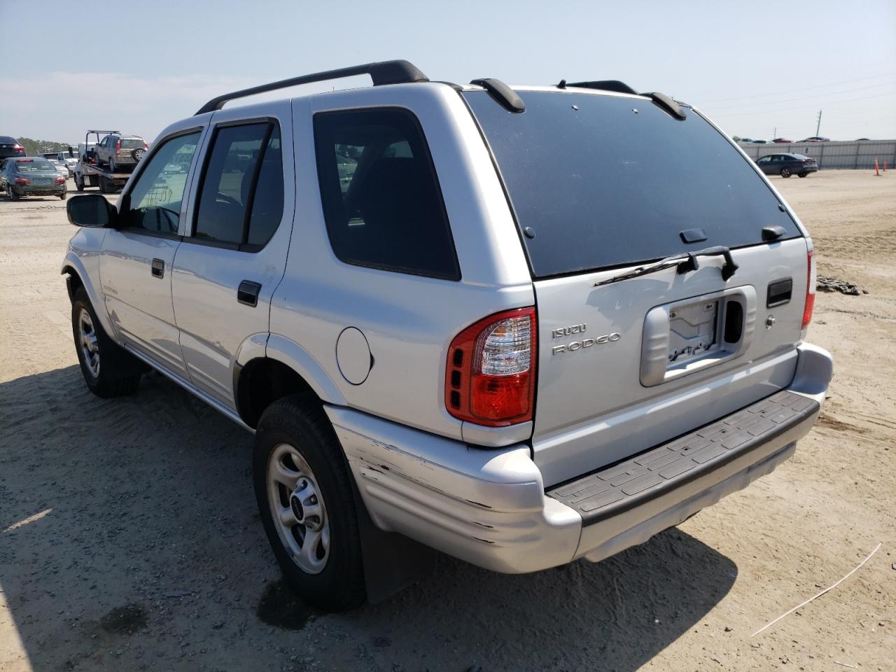 Photo 3 from auction – 2003 ISUZU RODEO S with VIN 4S2CK58D034304555