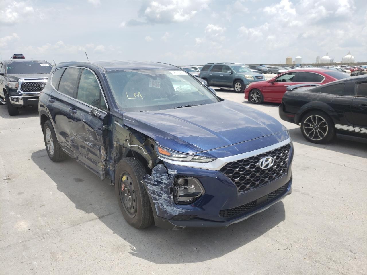 HYUNDAI SANTA FE S 2019 with VIN 5NMS23AD5KH091890 - Photo from auction