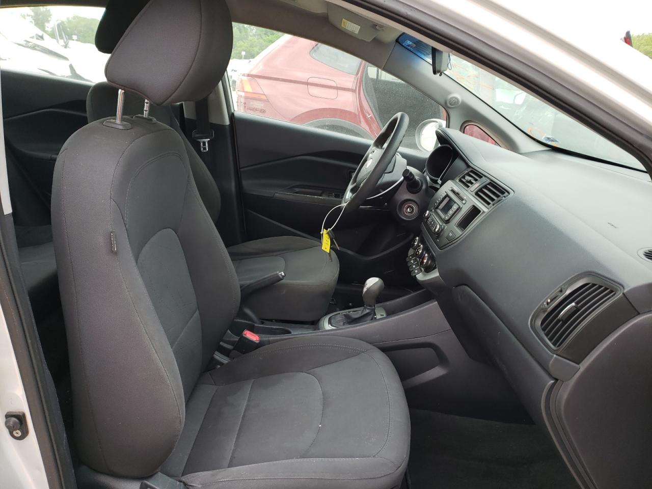 Photo 5 from auction – 2012 KIA RIO EX with VIN KNADN4A37C6049777