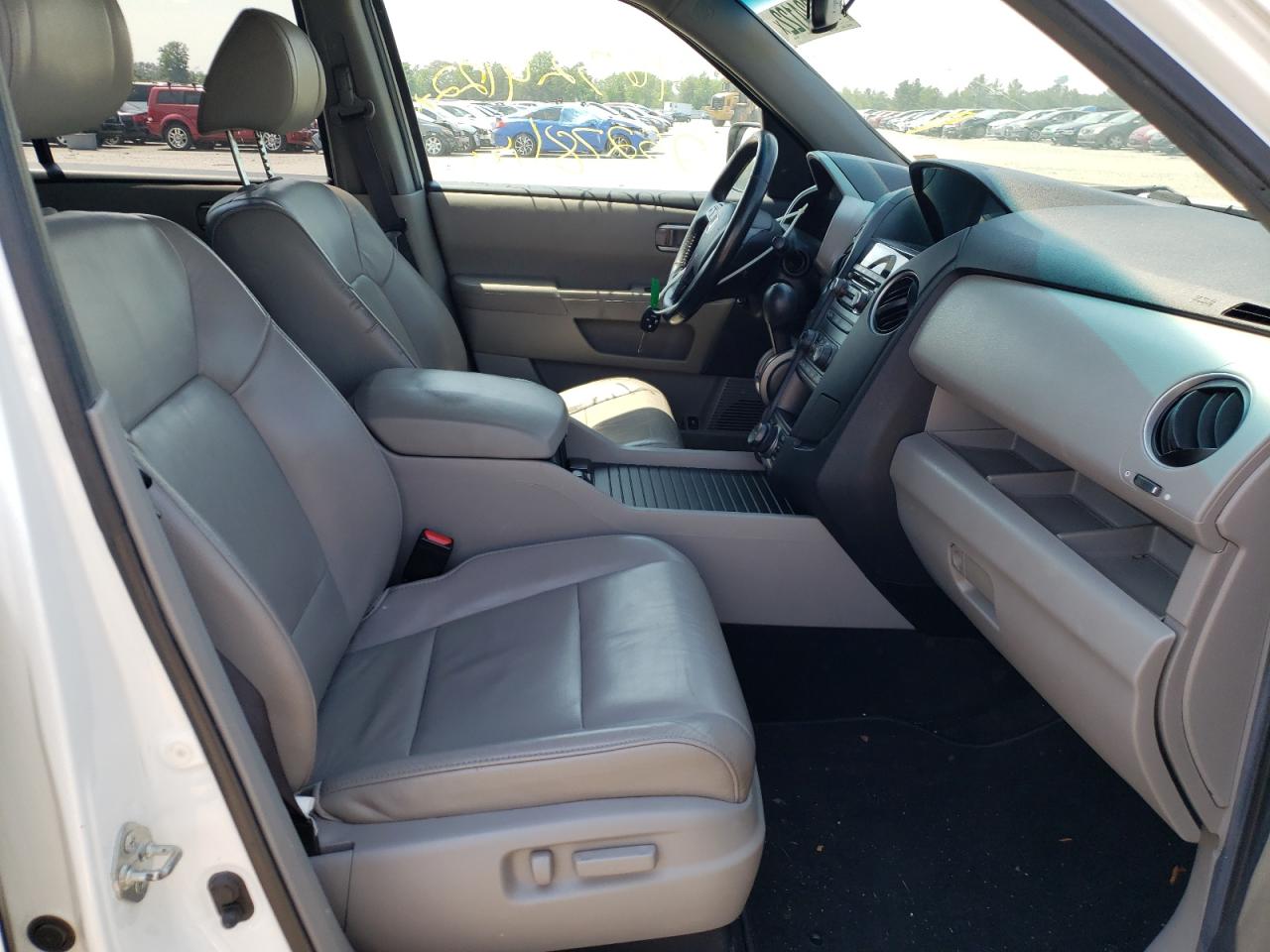 Photo 5 from auction – 2012 HONDA PILOT EXLN with VIN 5FNYF4H72CB029290