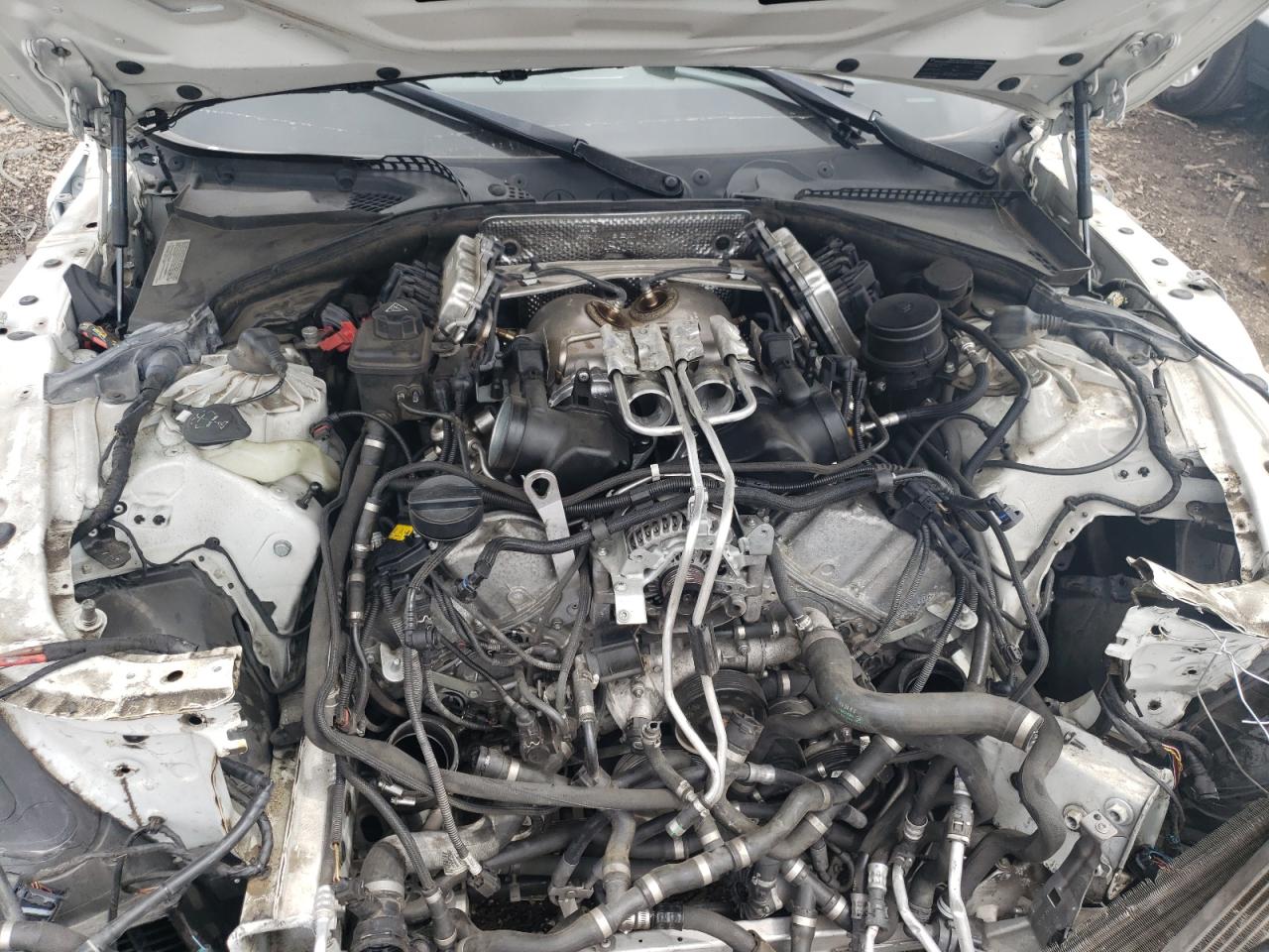 Photo 7 from auction – 2014 BMW M5 with VIN WBSFV9C5XED593527