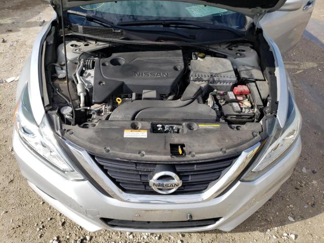 Photo 7 from auction – 2017 NISSAN ALTIMA 2.5 with VIN 1N4AL3AP3HC272180