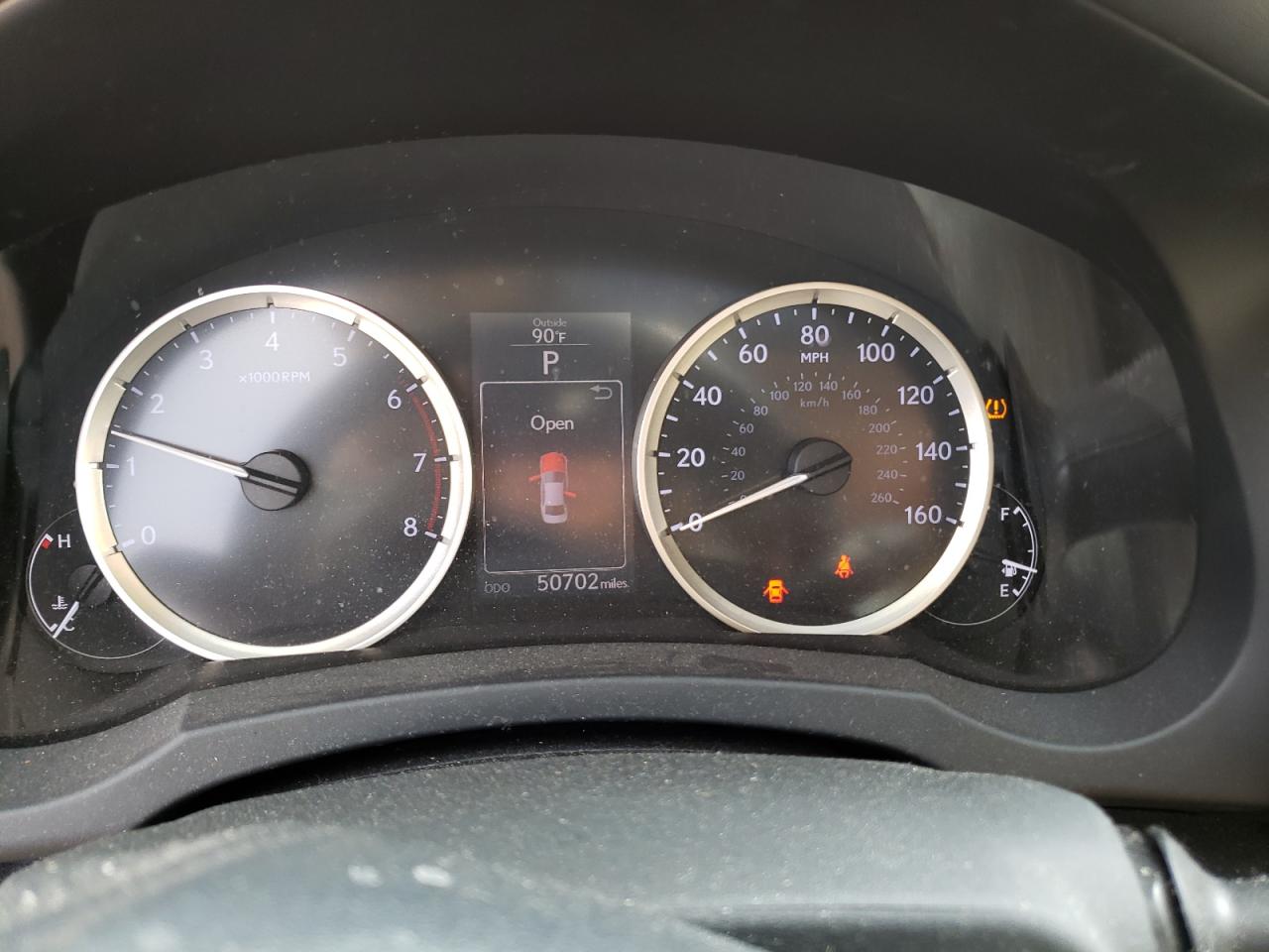 Photo 13 from auction – 2016 LEXUS IS 200T with VIN JTHBA1D20G5013897
