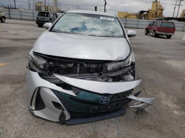 Photo 9 from auction – 2017 TOYOTA PRIUS PRIM with VIN JTDKARFP9H3011779