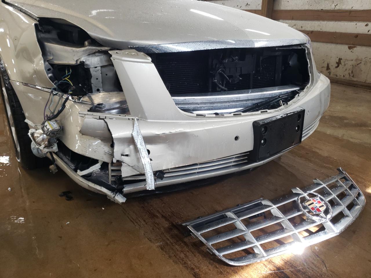 Photo 9 from auction – 2007 CADILLAC DTS with VIN 1G6KD57Y27U196664