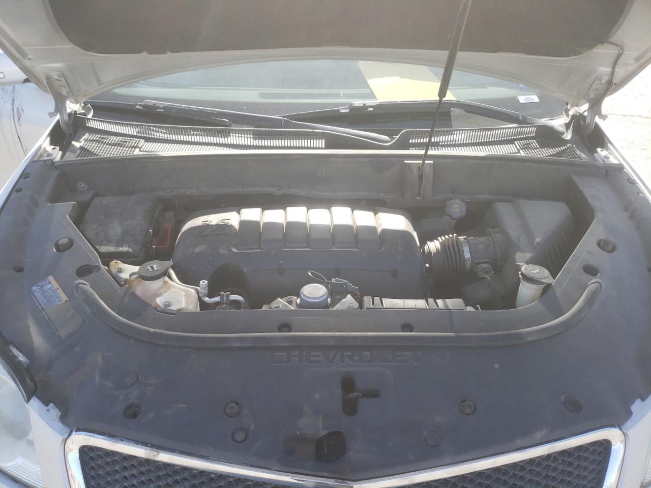Photo 7 from auction – 2010 CHEVROLET TRAVERSE L with VIN 1GNLRGED3AJ252657